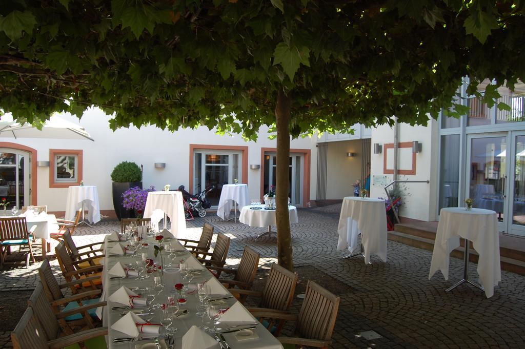 Landhotel Zum Schwanen Mit Restaurant Mona Liza Osthofen Extérieur photo